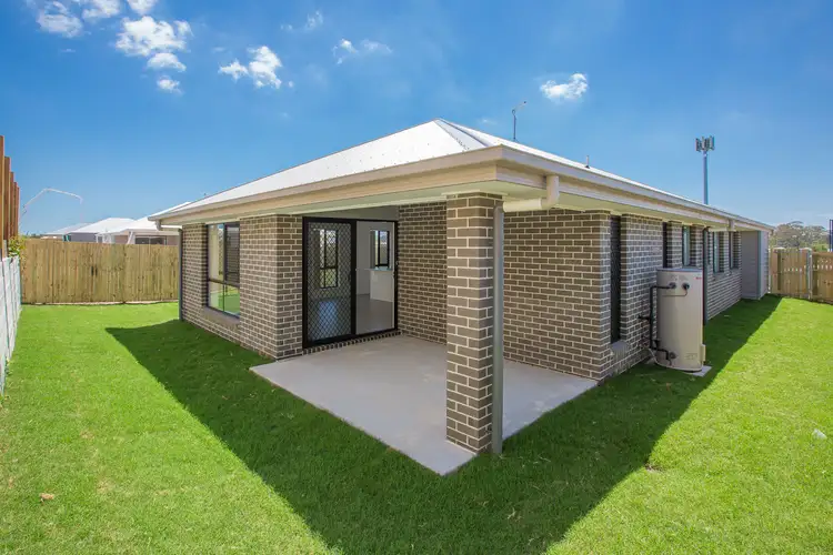 Fifth view of Homely house listing, 8 Mirinae Circuit, Pimpama QLD 4209