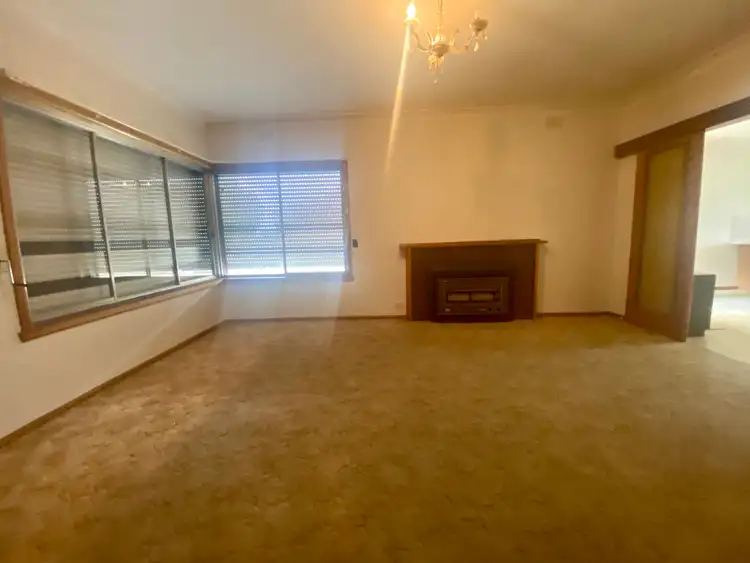 Fourth view of Homely house listing, 389 Edgars Road, Lalor VIC 3075