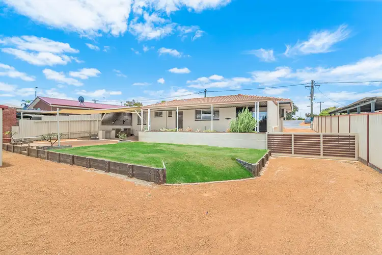 8 Pearson Street, Mount Tarcoola WA 6530