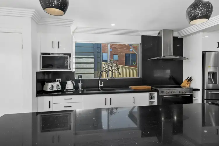 Sixth view of Homely house listing, 85 Lake Heights Road, Lake Heights NSW 2502