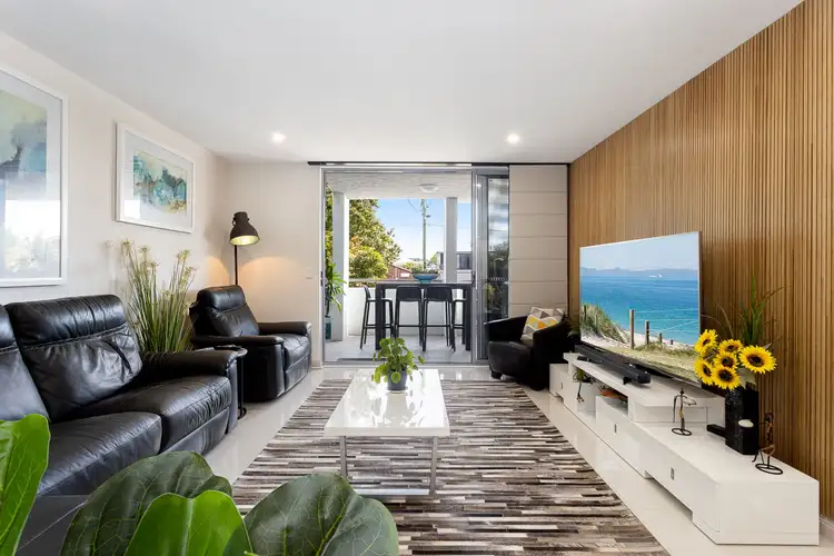 1/23 GEORGINA Street, Woody Point QLD 4019