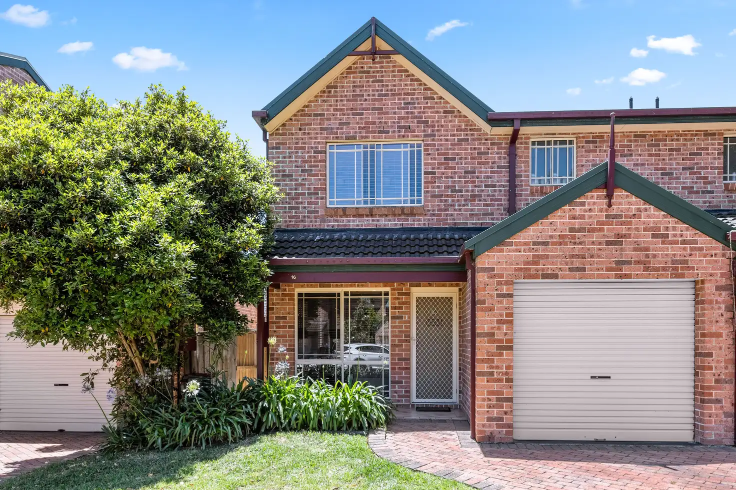 Main view of Homely townhouse listing, 16/11 Owen Jones Row, Menai NSW 2234