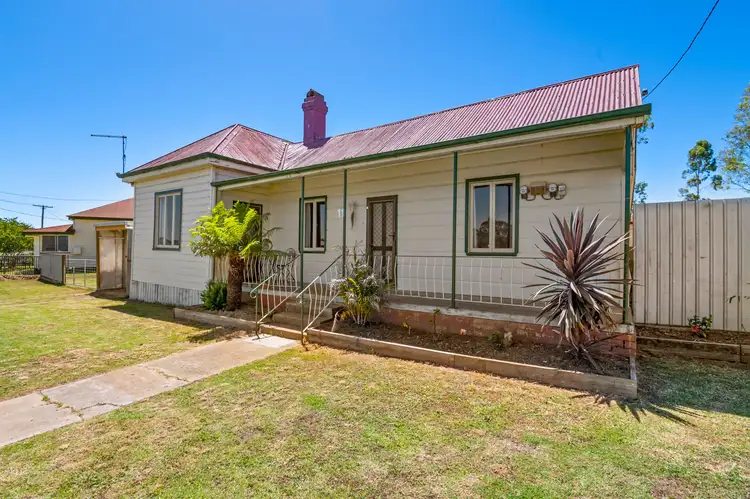 11 Rose Street, Warwick QLD 4370