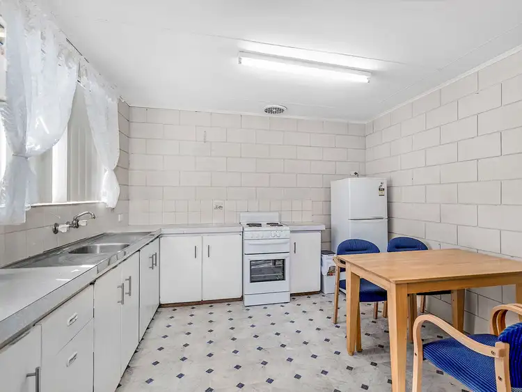 Fifth view of Homely unit listing, 8/49 Urch Street, Beresford WA 6530