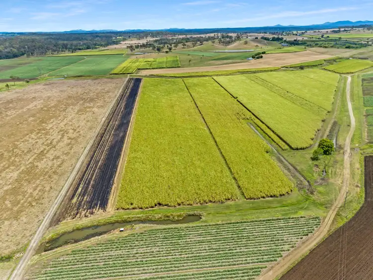 40 Mandersons Road, Mcilwraith QLD 4671