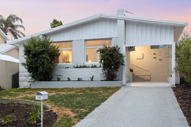 18 Crabbe Place, Karrinyup WA 6018