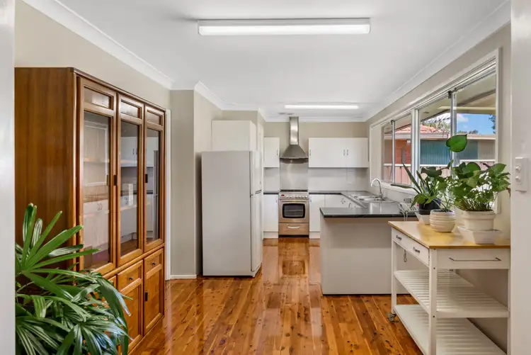Sixth view of Homely house listing, 5 Valda Place, Ingleburn NSW 2565