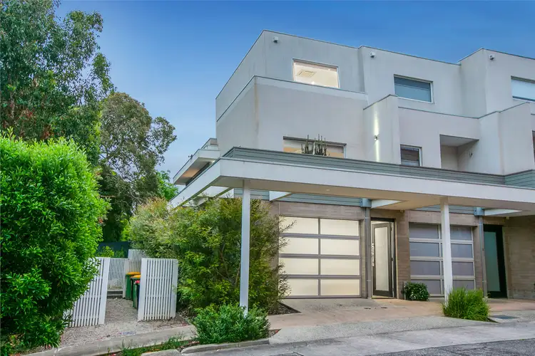 114 Maltravers Road