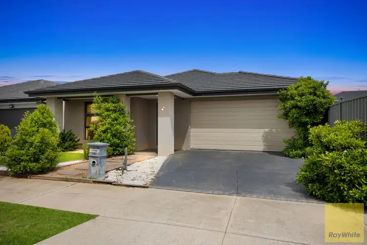 Second view of Homely house listing, 25 Beachmere Street, Tarneit VIC 3029