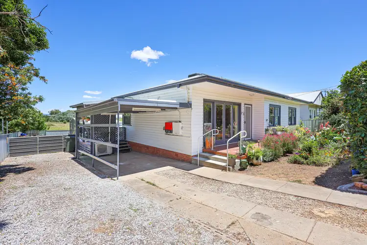 8 Riverview Street, Tamworth NSW 2340