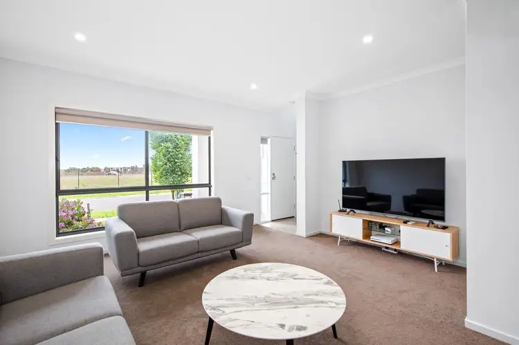 6 Illabunda Drive, Werribee VIC 3030