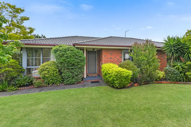 6A Bertrand Close, Berwick VIC 3806