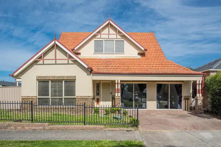 Main view of Homely house listing, 2 Dampier Close, Craigieburn VIC 3064