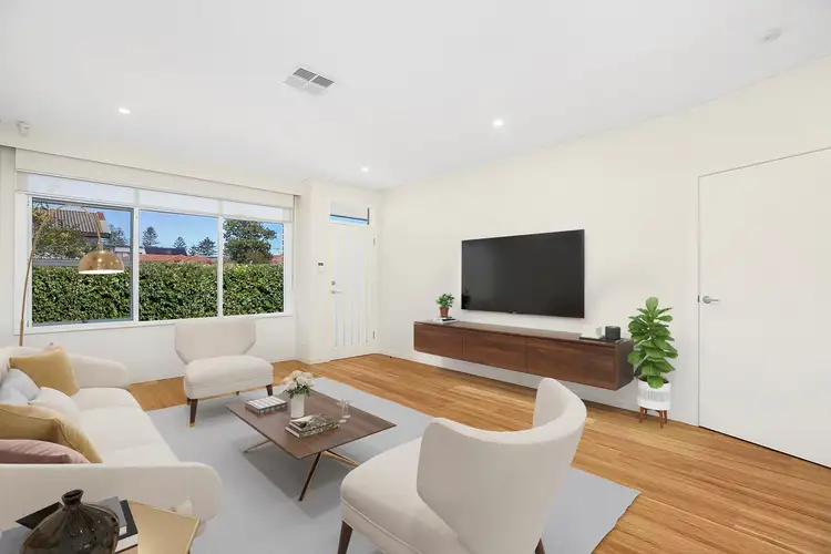 23 SOLANDER Street