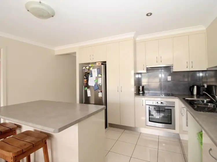 Fourth view of Homely unit listing, 1/11 Lakeside Drive, Emerald QLD 4720