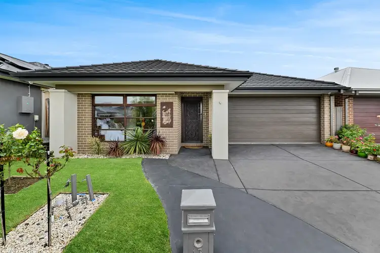 13 Dame Avenue, Clyde North VIC 3978