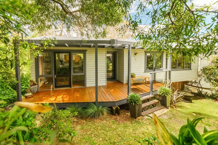 3 Lawrence Street, Blackheath NSW 2785