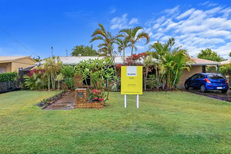 30 Sunset Crescent, Torquay QLD 4655