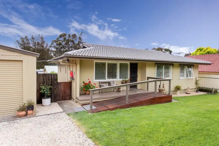 13 Murray Avenue, Mount Barker SA 5251