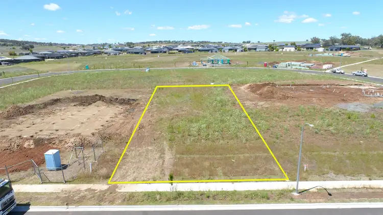 18 Peppercress Court, Tamworth NSW 2340