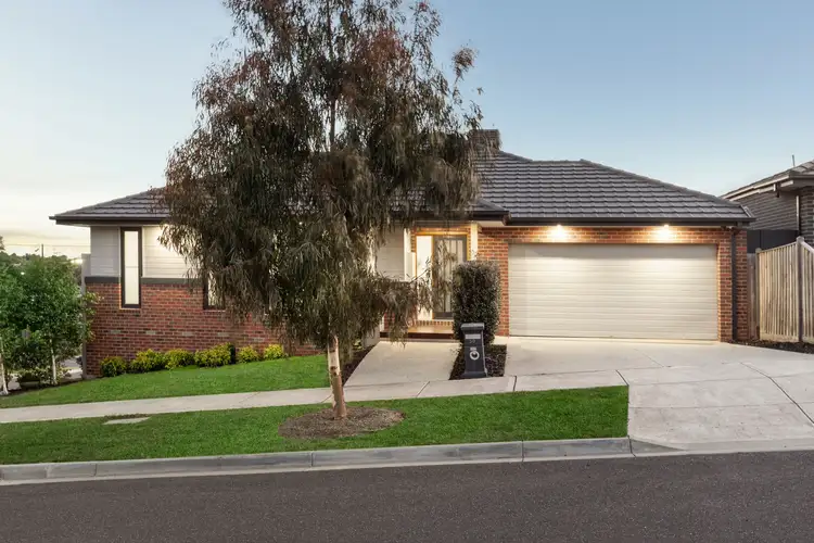 30 Coobowie Drive, Doreen VIC 3754