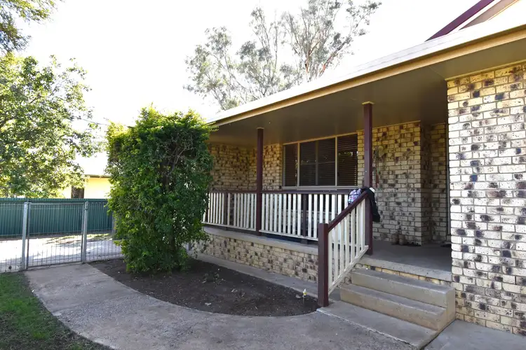 4 Jabiru Street, Longreach QLD 4730