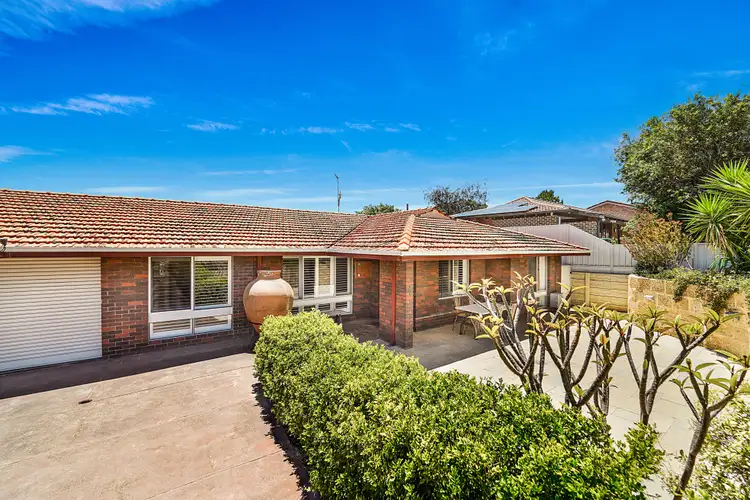 5 Trusley Way, Karrinyup WA 6018