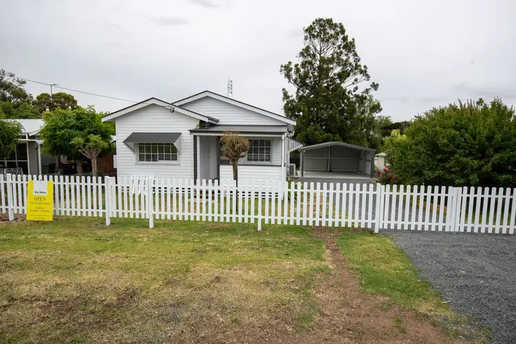 12 East Street, Inverell NSW 2360