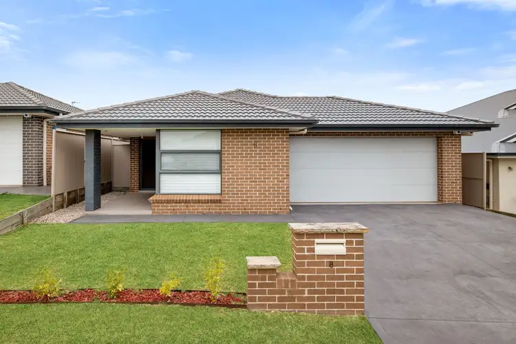 8 Archer Road, Spring Farm NSW 2570