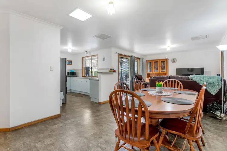Fifth view of Homely house listing, 10 Young Court, Mount Barker SA 5251