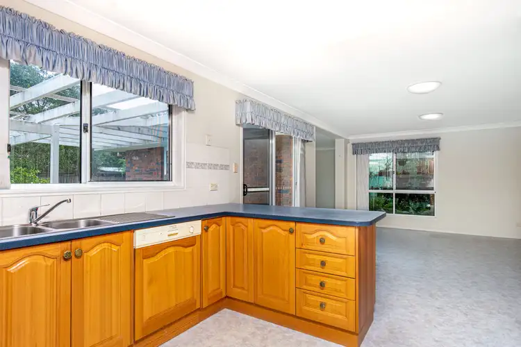 Fifth view of Homely house listing, 28 Seabrook Crescent, Forest Lake QLD 4078