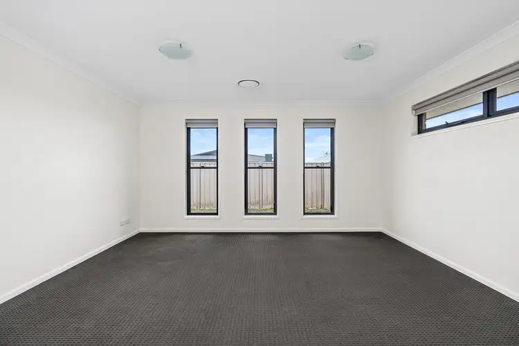 Fifth view of Homely house listing, 2 Sewell Street, Emerald QLD 4720