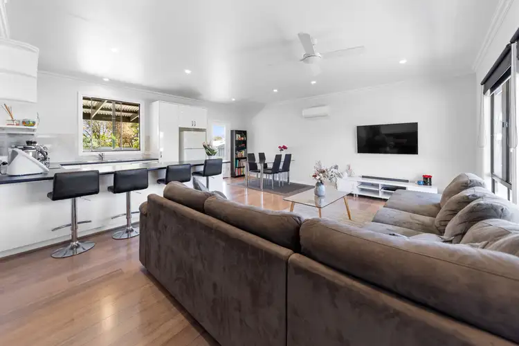 Fourth view of Homely house listing, 2 Pattullo Avenue, Clare SA 5453