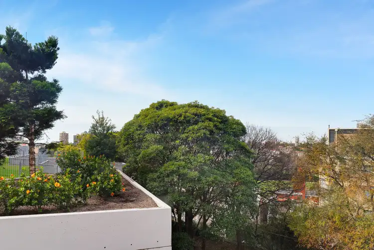 Fourth view of Homely apartment listing, 13/10 Barncleuth Square, Elizabeth Bay NSW 2011