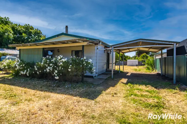 96 Michie Street, Elmore VIC 3558