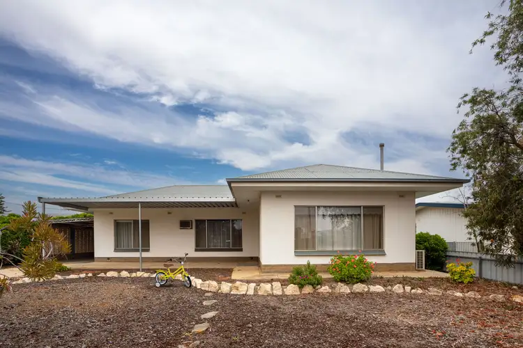 26 Wodonga Avenue, Loxton SA 5333