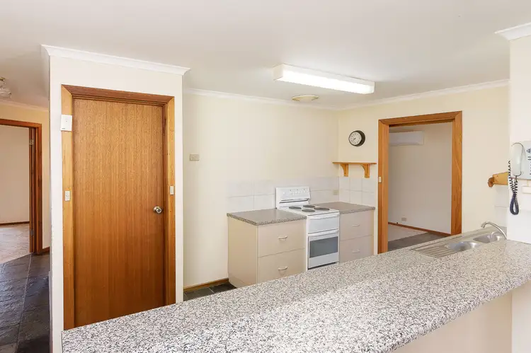 Fifth view of Homely house listing, 11 Kingfisher Court, Murray Bridge SA 5253