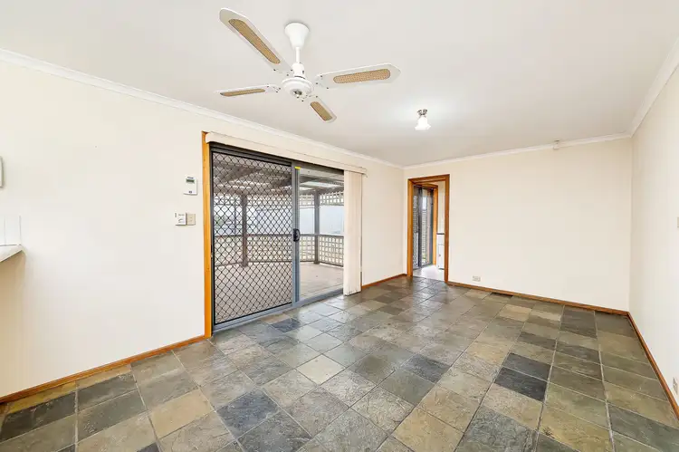 Sixth view of Homely house listing, 11 Kingfisher Court, Murray Bridge SA 5253