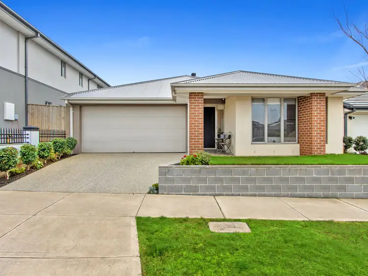 69 Waterman Drive, Clyde VIC 3978