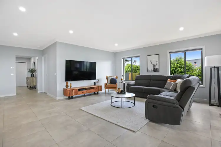 Sixth view of Homely house listing, 10 Cromie Drive, Warragul VIC 3820