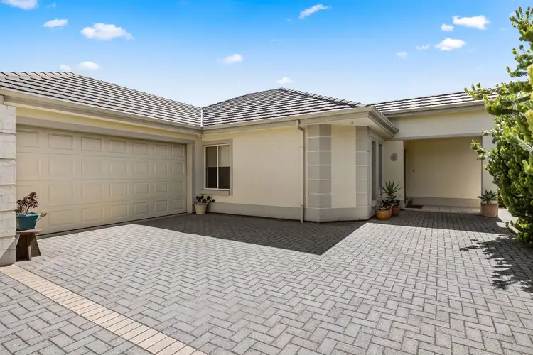 1/18 Third Avenue, Seaton SA 5023