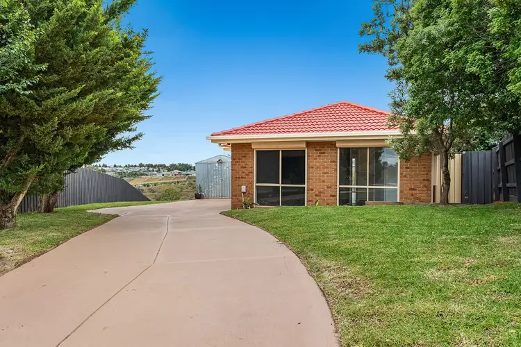 5 Bernborough Court, Bacchus Marsh VIC 3340