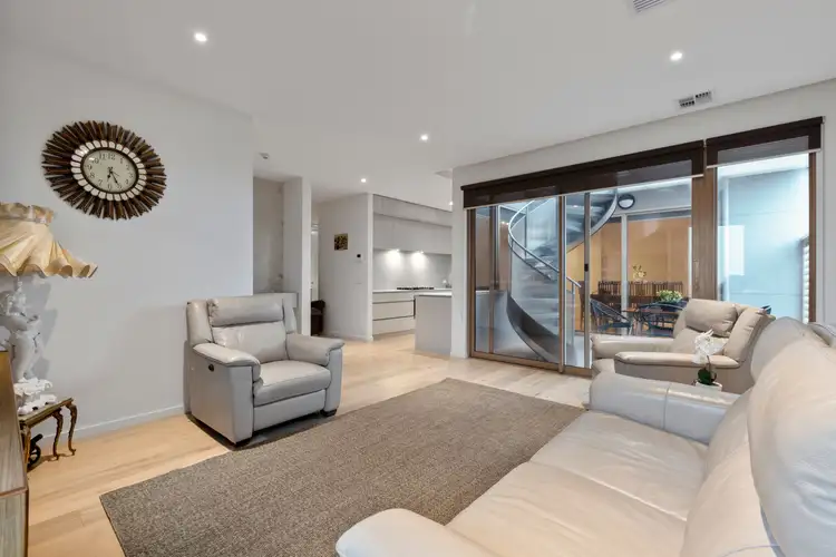 Fourth view of Homely apartment listing, 102/201 Nepean Highway, Aspendale VIC 3195