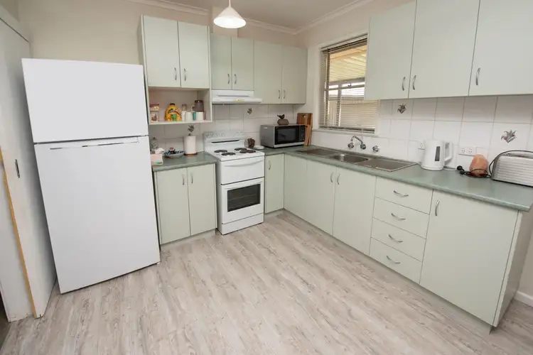 Fourth view of Homely house listing, 10 Mulbar Street, Swan Hill VIC 3585