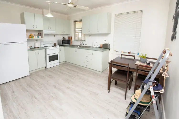 Fifth view of Homely house listing, 10 Mulbar Street, Swan Hill VIC 3585