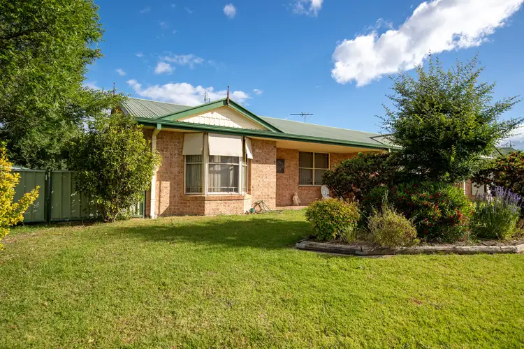 Unit 1/55-57 Granville Street, Inverell NSW 2360