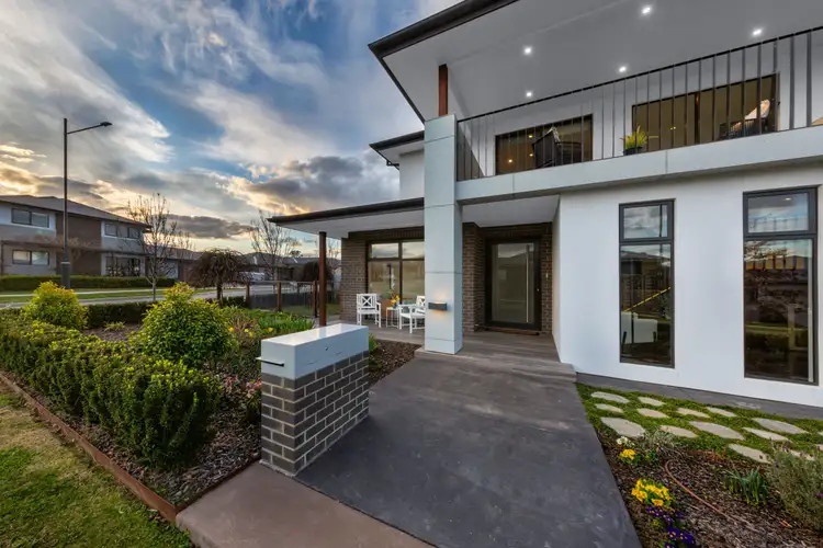 33 Aprasia Avenue, Googong NSW 2620