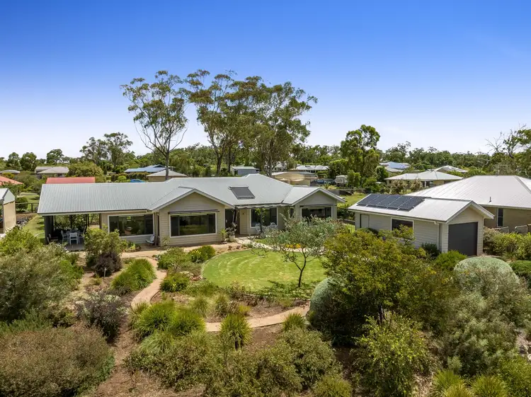 6 Pipit Court, Meringandan West QLD 4352