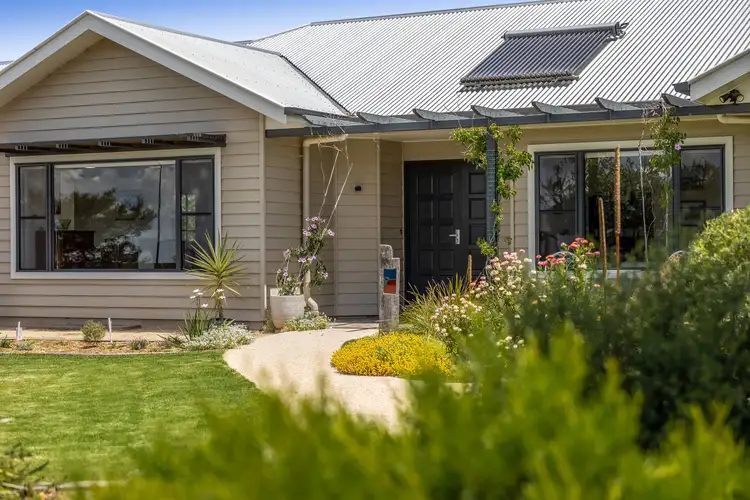 Second view of Homely house listing, 6 Pipit Court, Meringandan West QLD 4352