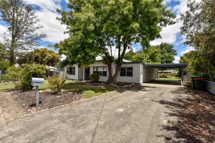 Second view of Homely house listing, 5 Davis Street, Bordertown SA 5268